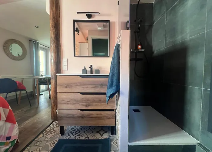 شقة Cozy In Old Town 4th Floor Without Lift - Near Parking