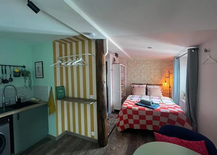 شقة Cozy In Old Town 4th Floor Without Lift - Near Parking *