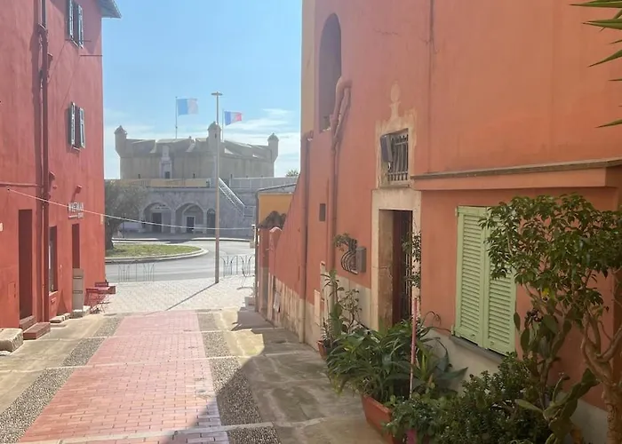 شقة Cozy In Old Town 4th Floor Without Lift - Near Parking