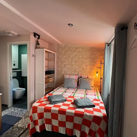 Cozy In Old Town 4th Floor Without Lift - Near Parking Апартаменты
