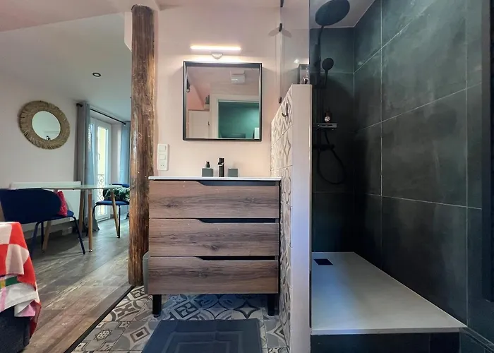 Cozy In Old Town 4th Floor Without Lift - Near Parking Apartman *